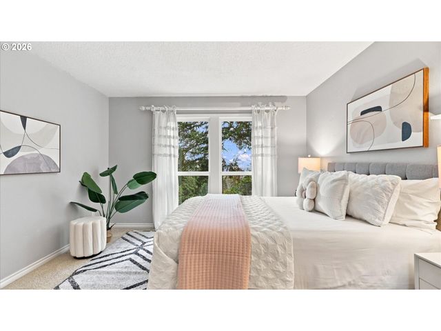 1373 SKYE Pkwy, West Linn, OR 97068