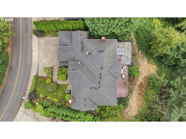 1373 SKYE Pkwy, West Linn, OR 97068