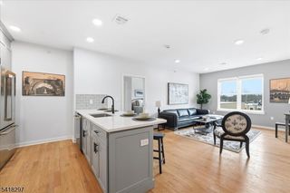 660 Bloomfield Ave 406, Bloomfield Twp., NJ 07003