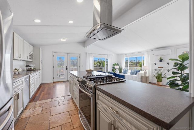 6550 Ponto 135, Carlsbad, CA 92011