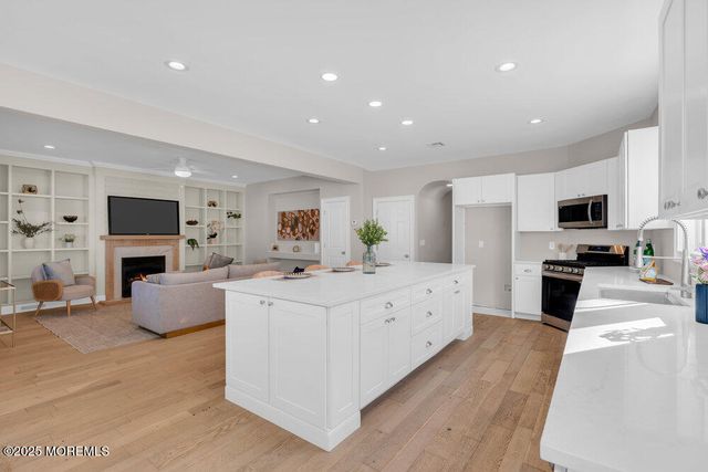 34 York Avenue, Port Monmouth, NJ 07758