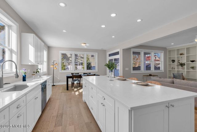 34 York Avenue, Port Monmouth, NJ 07758