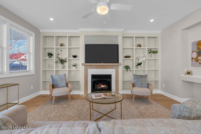 34 York Avenue, Port Monmouth, NJ 07758