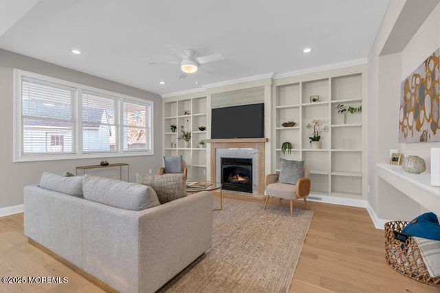 34 York Avenue, Port Monmouth, NJ 07758