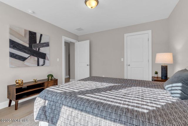 34 York Avenue, Port Monmouth, NJ 07758