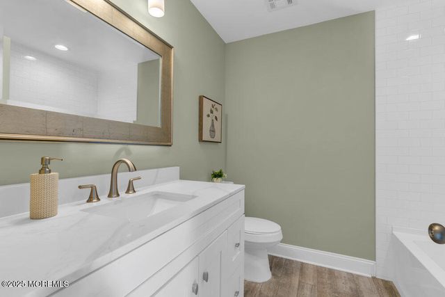 34 York Avenue, Port Monmouth, NJ 07758