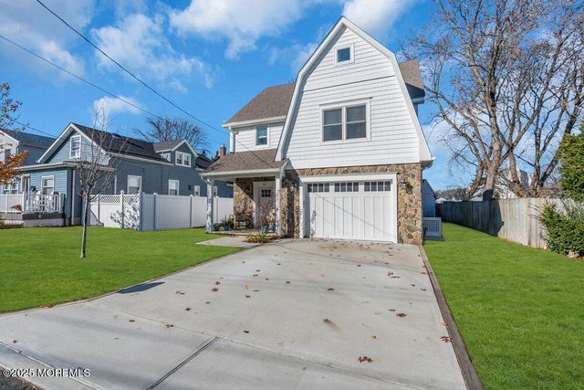 34 York Avenue, Port Monmouth, NJ 07758