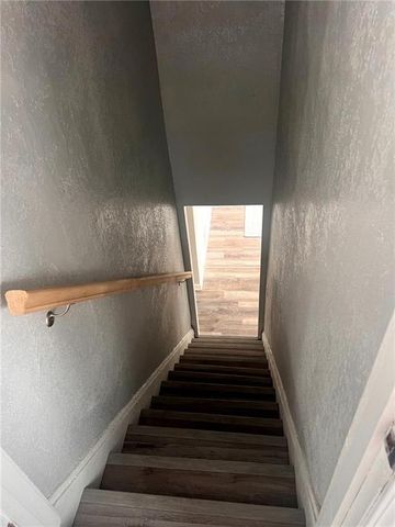 4242 College Avenue, Kansas City, MO 64130