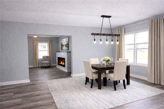 4242 College Avenue, Kansas City, MO 64130