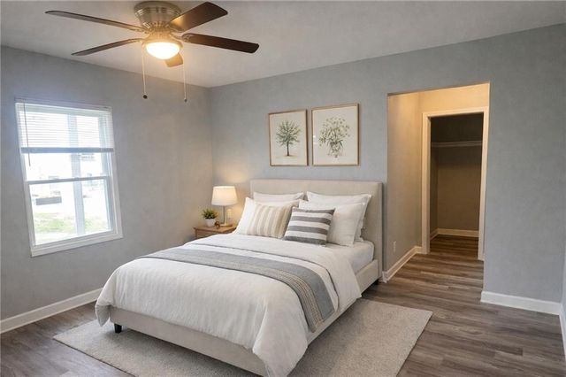 4242 College Avenue, Kansas City, MO 64130