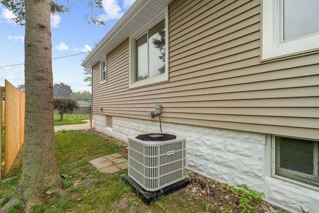 761 Westwood Drive, Monroe, MI 48161