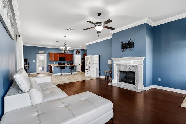 134 Red Maple Dr, Gray, LA 70359