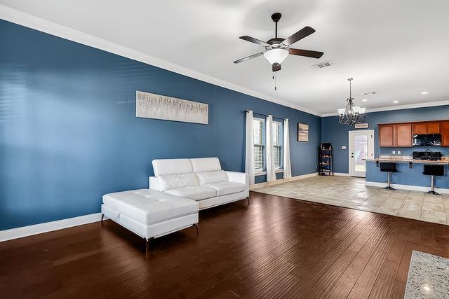 134 Red Maple Dr, Gray, LA 70359