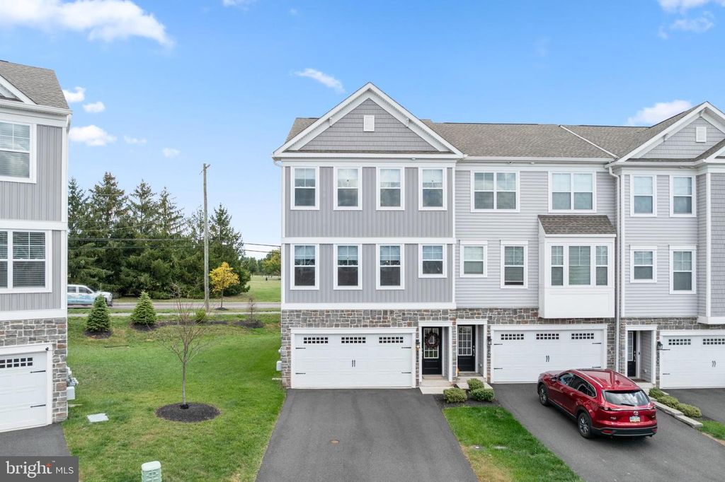 150 LARRABEE WAY, Royersford, PA 19468