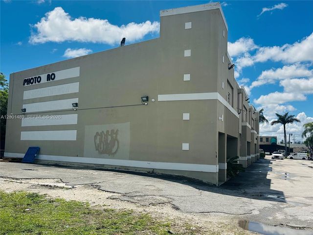 7240 SW 42nd Ter 3, Miami, FL 33155