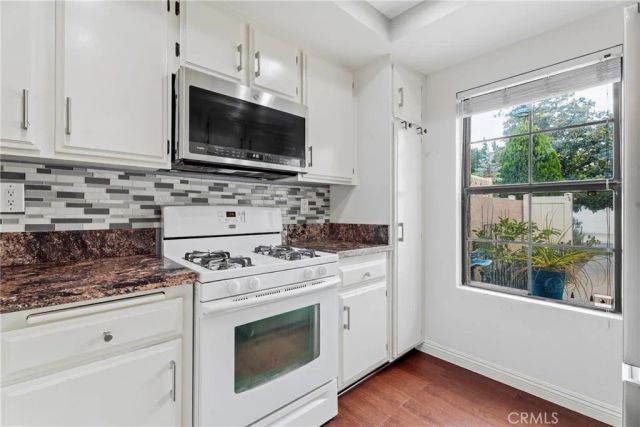 26352 Rainbow Glen, Newhall, CA 91321