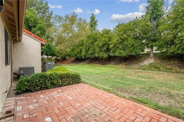 26352 Rainbow Glen, Newhall, CA 91321