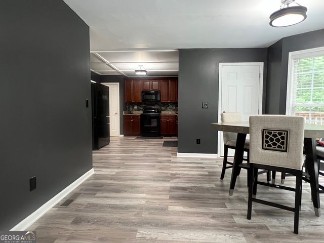 729 Forestglen Drive, Mcdonough, GA 30252