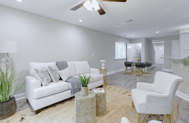 118 Englewood Road, Goose Creek, SC 29445