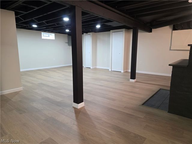 1324 Mapleview Drive, Seven Hills, OH 44131