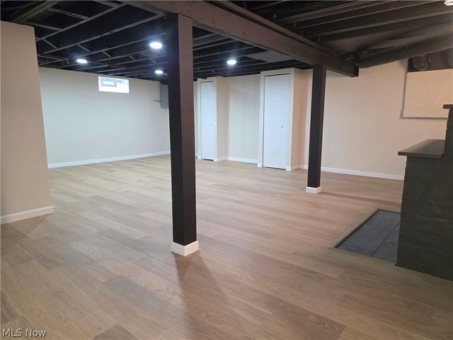 1324 Mapleview Drive, Seven Hills, OH 44131