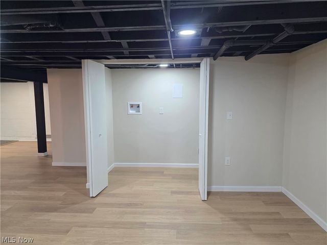 1324 Mapleview Drive, Seven Hills, OH 44131