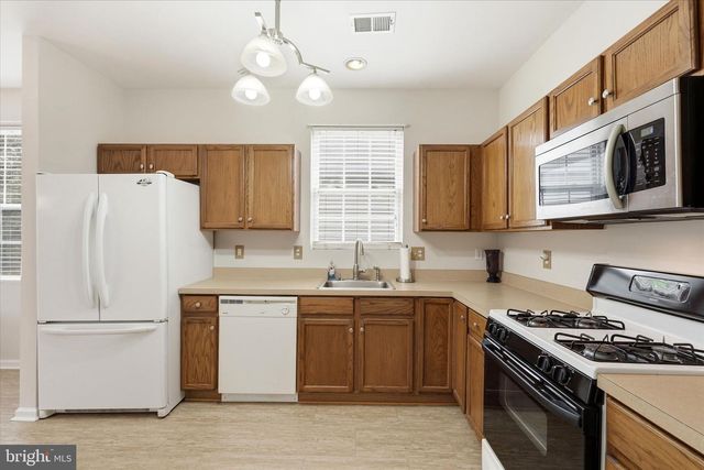 24 LILLY DR, Little Egg Harbor Twp, NJ 08087