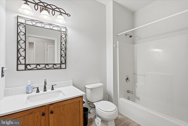 24 LILLY DR, Little Egg Harbor Twp, NJ 08087