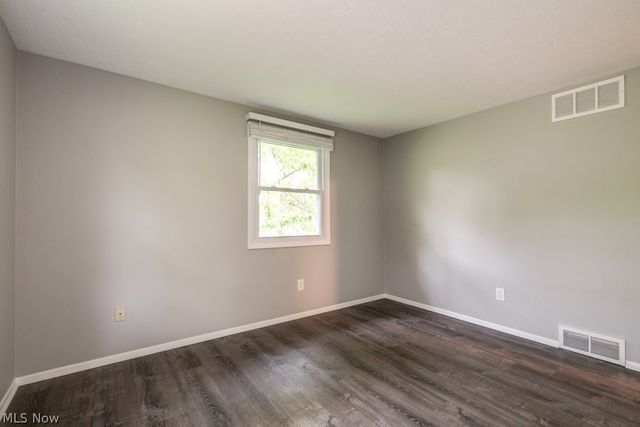 9331 Fairfield Drive, Twinsburg, OH 44087