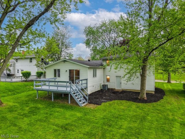 9331 Fairfield Drive, Twinsburg, OH 44087