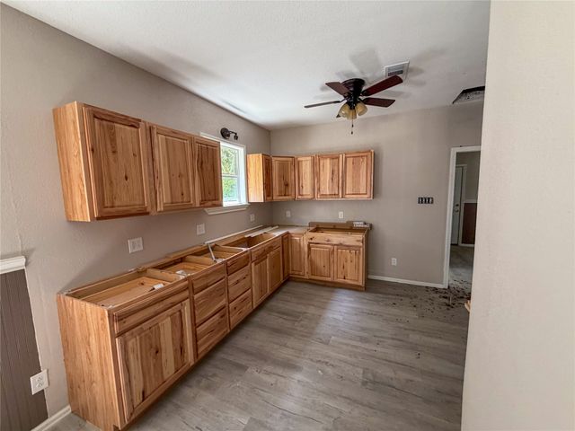 1617 E College Street, Sherman, TX 75090