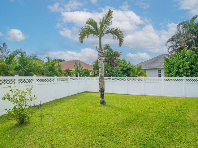 6575 36th Lane, Vero Beach, FL 32966