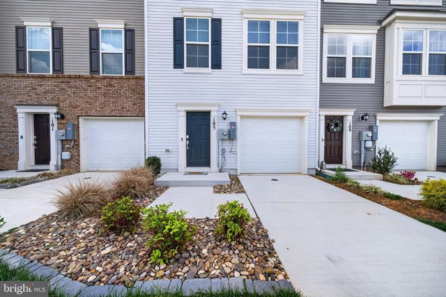 105 EXTROVERT DR, Charles Town, WV 25414