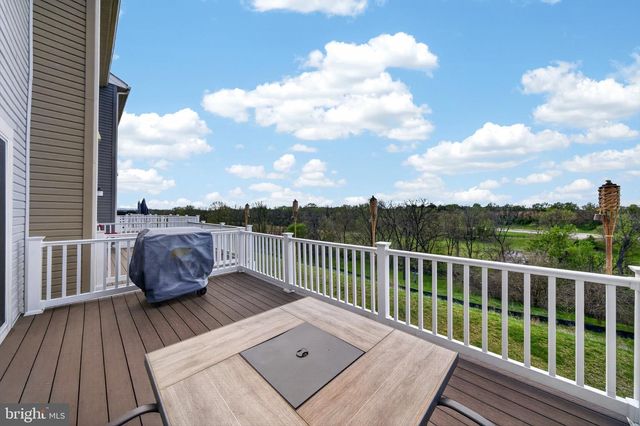 105 EXTROVERT DR, Charles Town, WV 25414