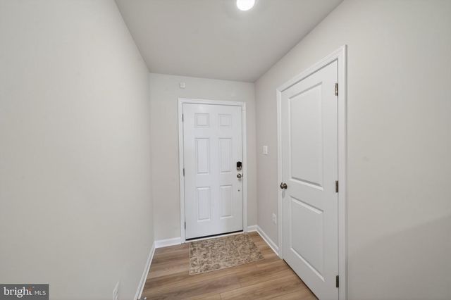 105 EXTROVERT DR, Charles Town, WV 25414