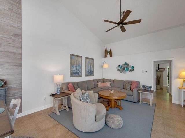 1687 Aynsley Way, Vero Beach, FL 32966