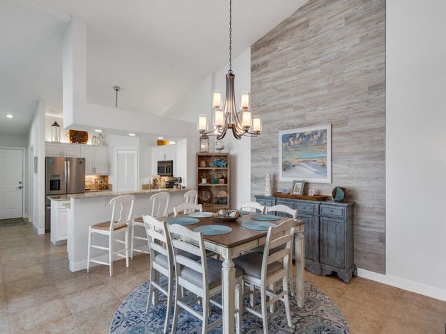 1687 Aynsley Way, Vero Beach, FL 32966