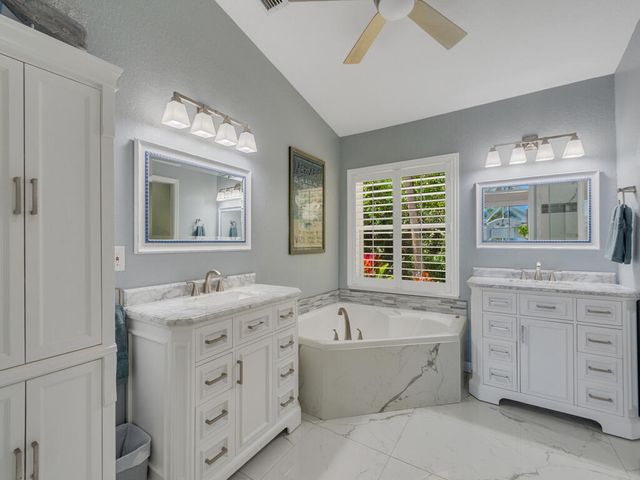 1687 Aynsley Way, Vero Beach, FL 32966