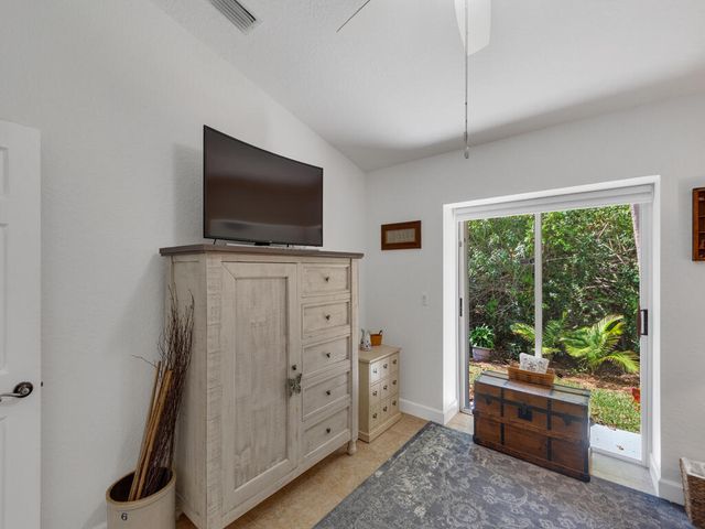 1687 Aynsley Way, Vero Beach, FL 32966