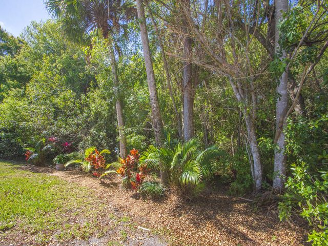 1687 Aynsley Way, Vero Beach, FL 32966