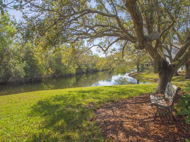 1687 Aynsley Way, Vero Beach, FL 32966