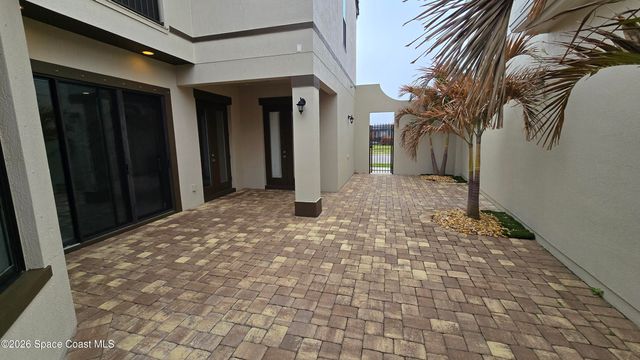 8416 Lyside Drive, Melbourne, FL 32940