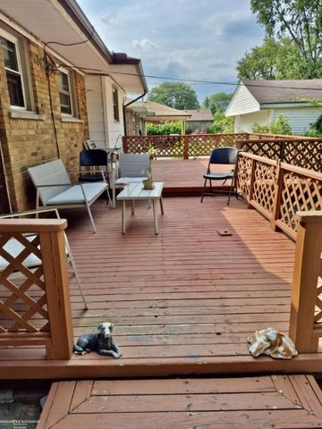 20443 Fleetwood Drive, Harper Woods, MI 48225