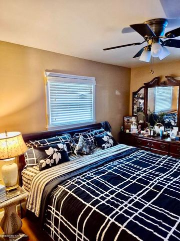 20443 Fleetwood Drive, Harper Woods, MI 48225