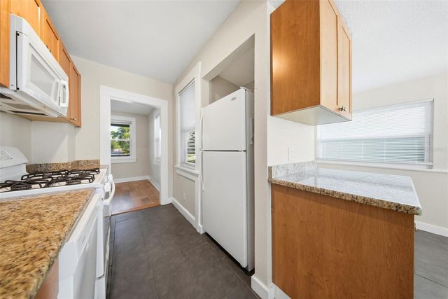 2010 30TH AVE NORTH AVENUE N, St Petersburg, FL 33713