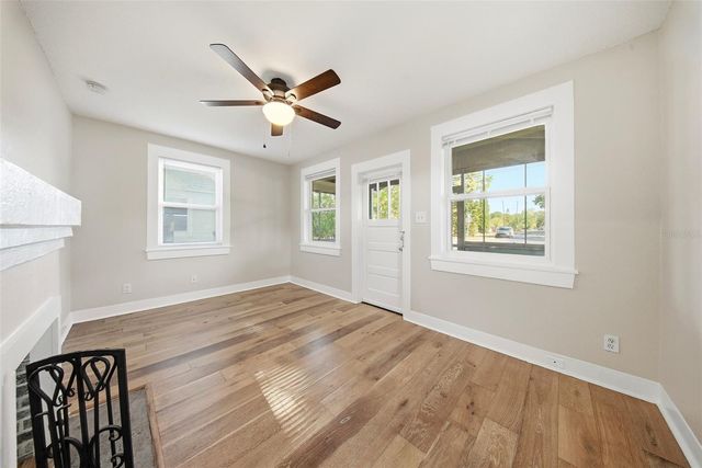 2010 30TH AVE NORTH AVENUE N, St Petersburg, FL 33713