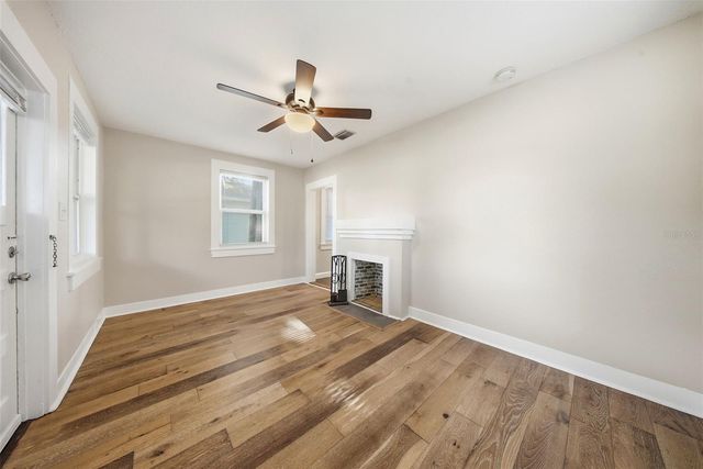 2010 30TH AVE NORTH AVENUE N, St Petersburg, FL 33713