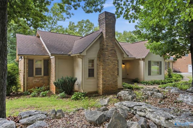 815 Baylor Drive, Huntsville, AL 35802