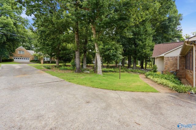 815 Baylor Drive, Huntsville, AL 35802
