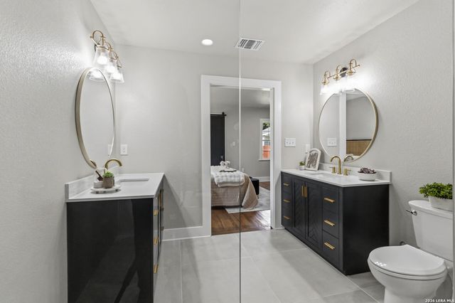 225 Arvin Dr, Terrell Hills, TX 78209